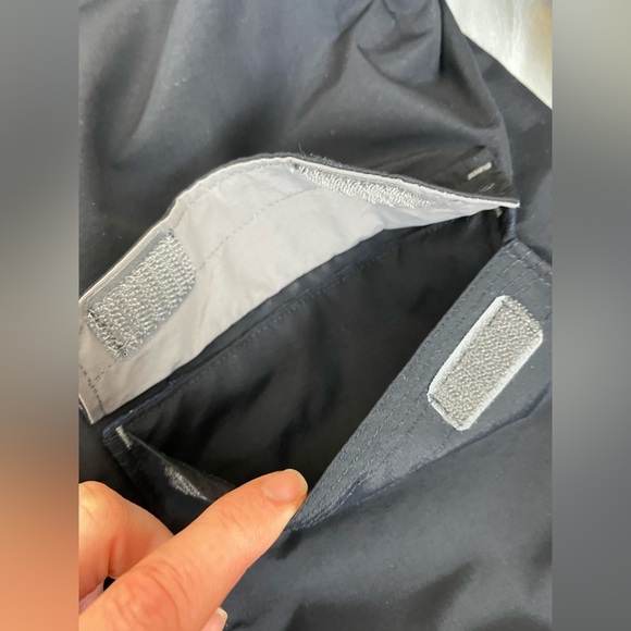 Lands' End squall waterproof insulated Black and Gray Jacket - Picture 8 of 15